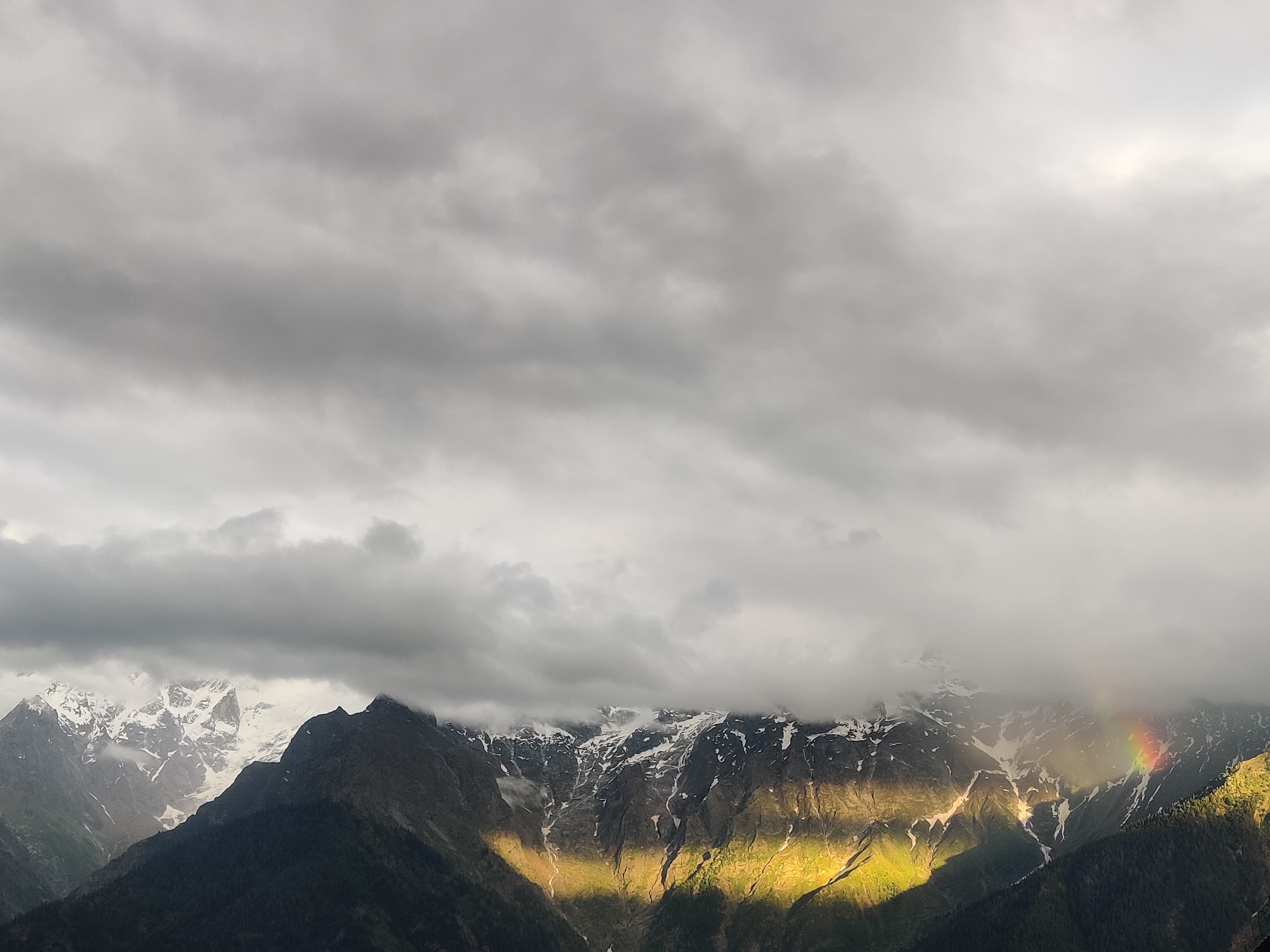Hotel Him Paradise Kalpa — gallery image 1