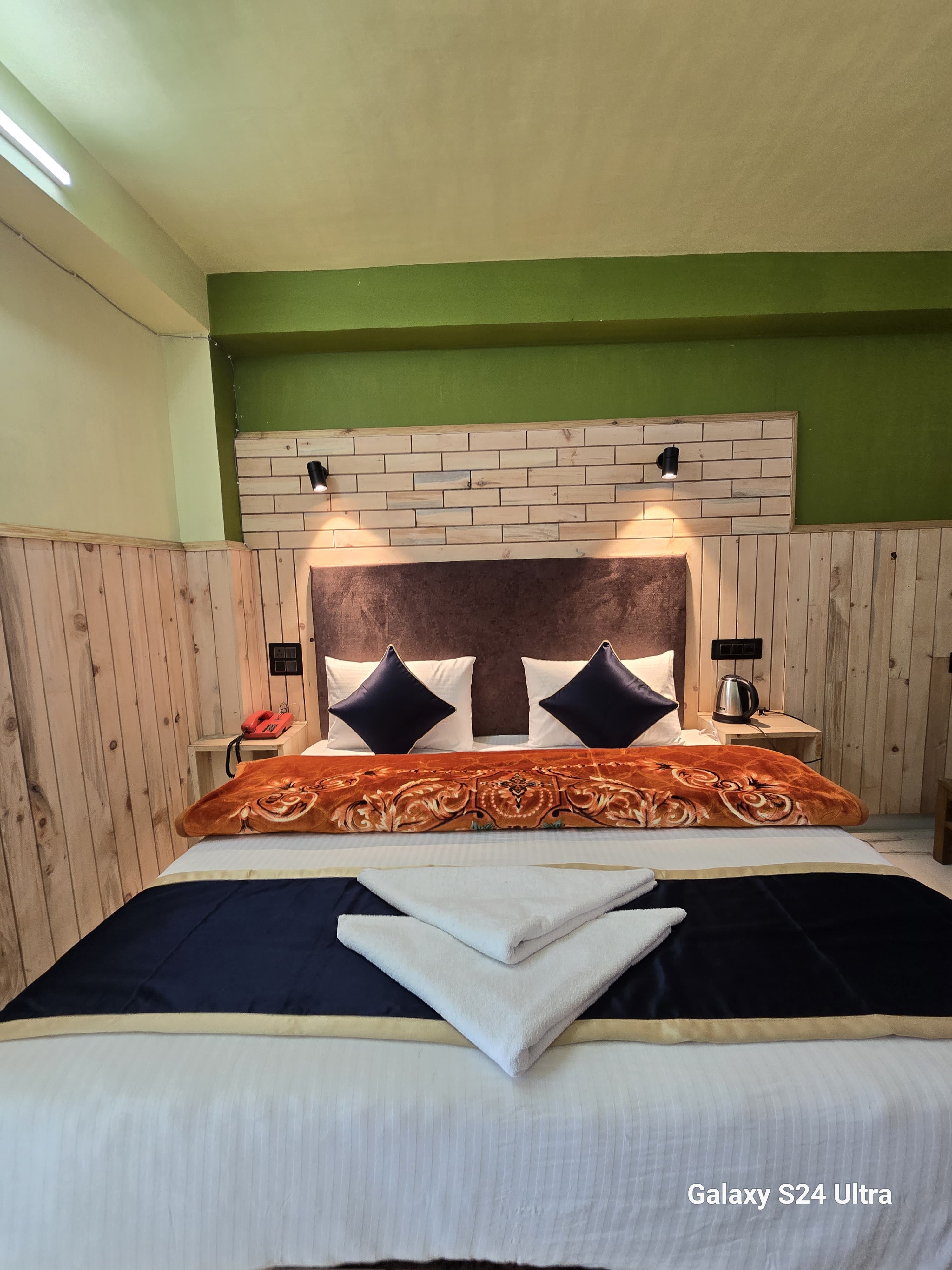 Hotel Him Paradise Kalpa room view 1