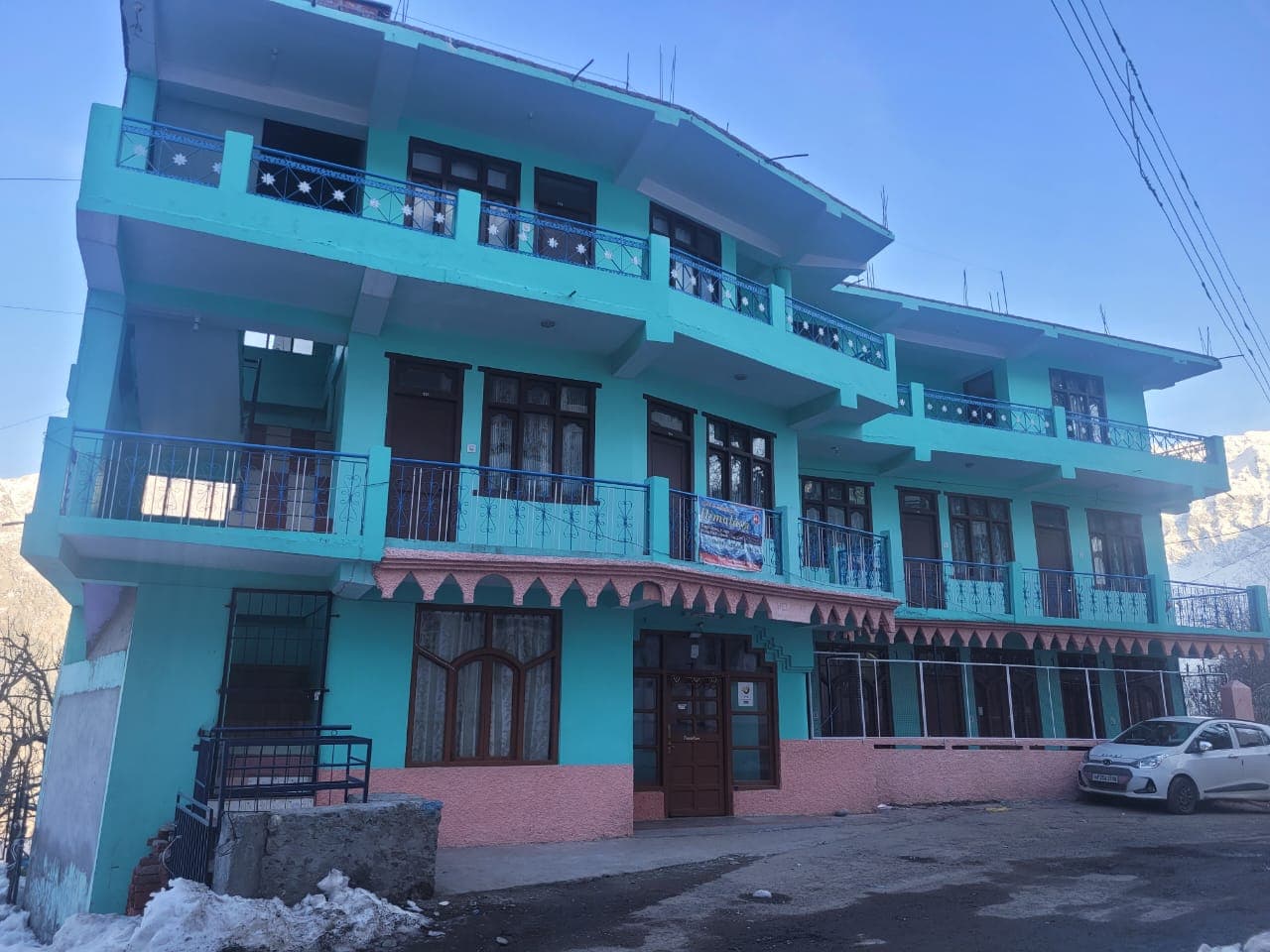 Hotel Him Paradise Kalpa — gallery image 4
