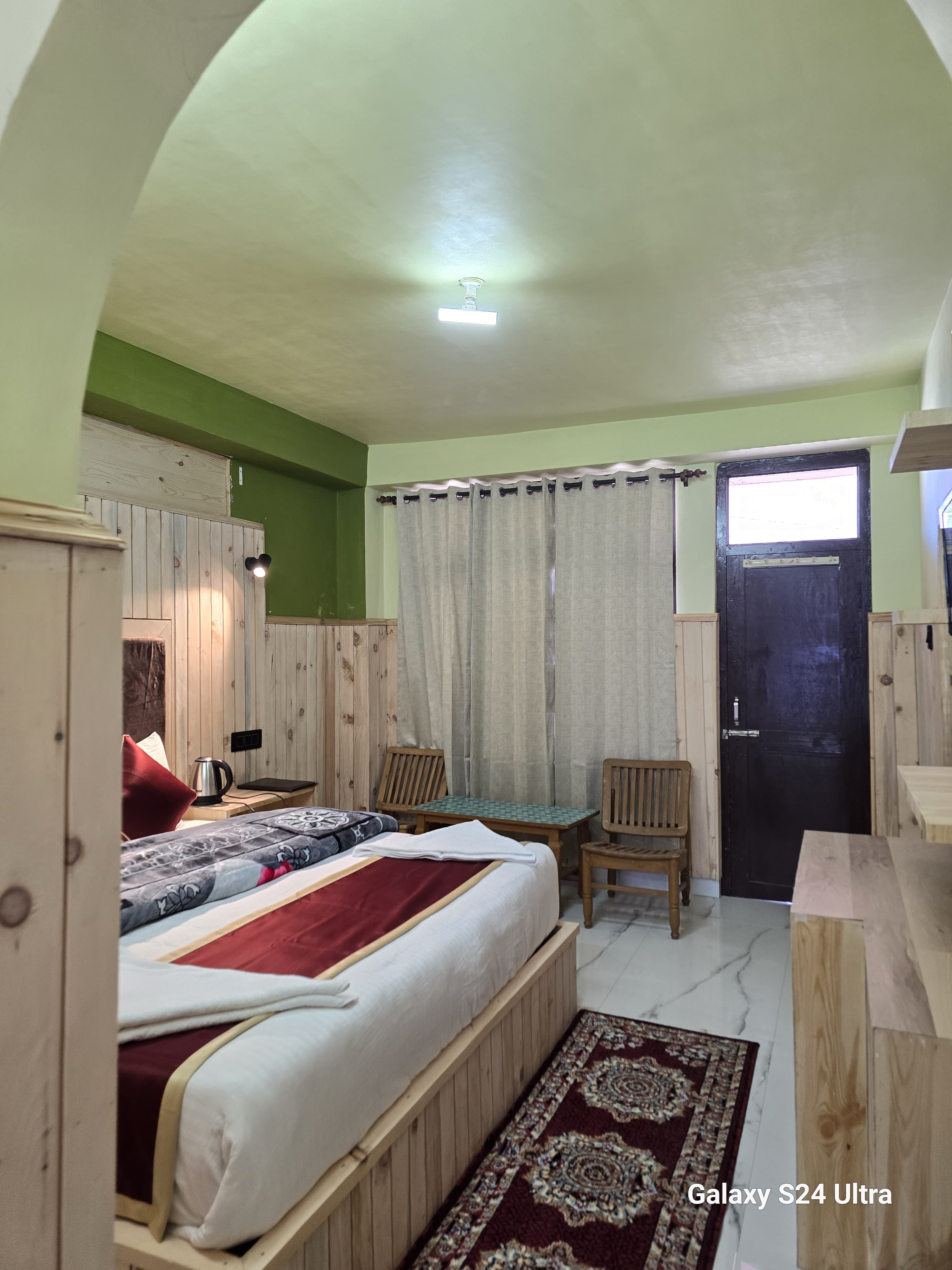 Hotel Him Paradise Kalpa — gallery image 6